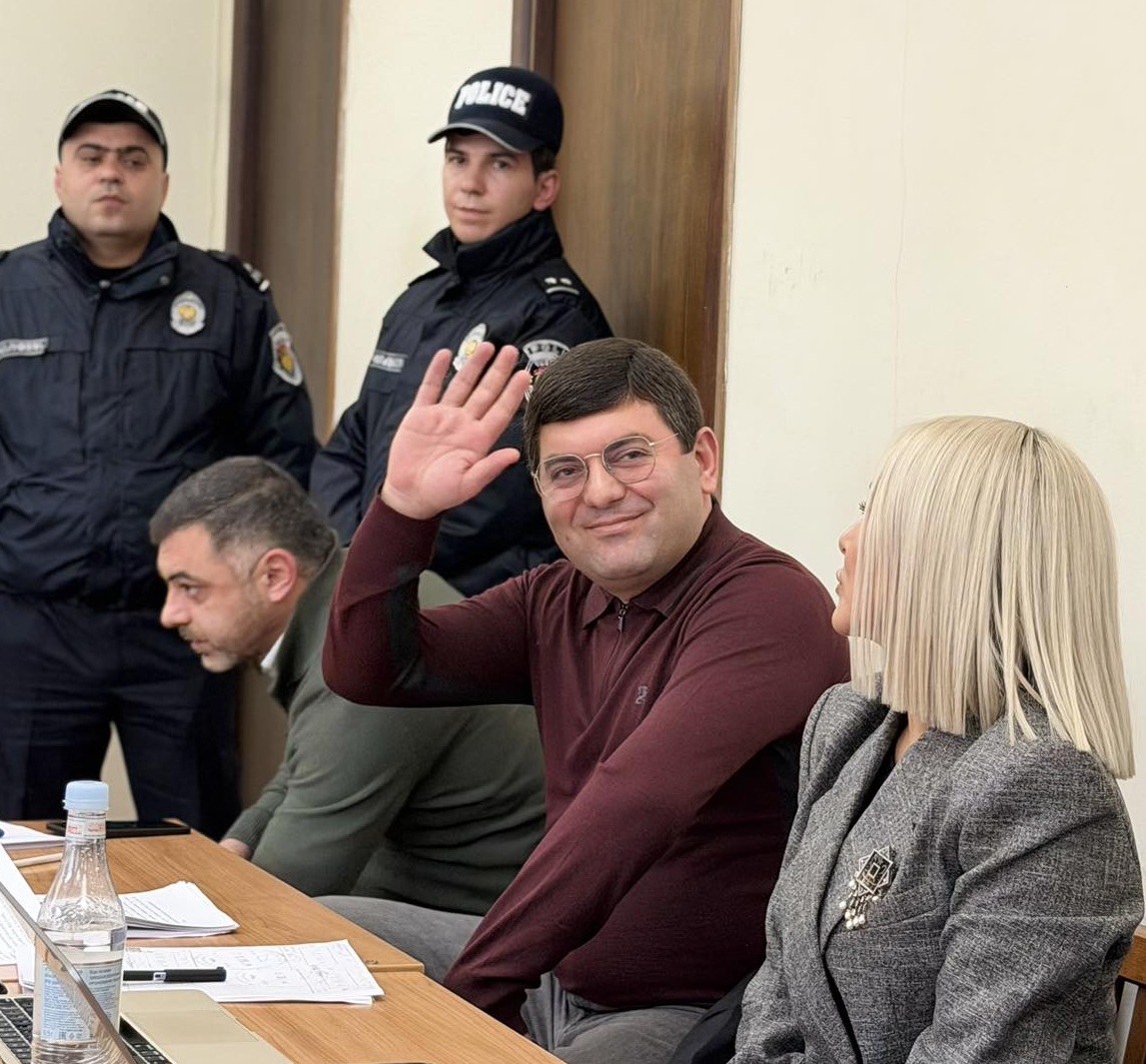 Դավիթ Համբարձումյանի նկատմամբ կիրառված կալանքը փոփոխվեց, կիրառվեց տնային կալանք