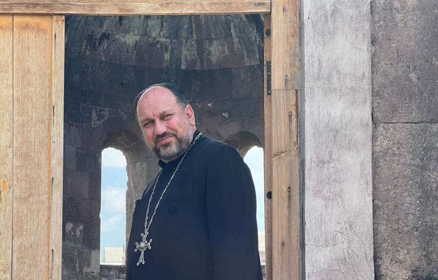 Ինչի համար փորձում ենք մեր ձայնը բարձրացնել՝ ավելի վեհ է, քան ցանկացած թիրախավորում. Տեր Շմավոնը՝ Եկեղեցու բարենորոգմանը միանալու մասին