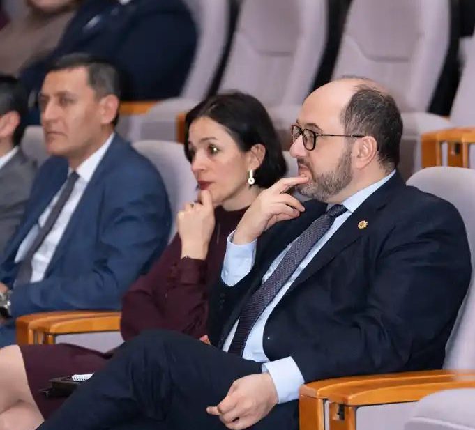 Մատենադարանում կայացել է հոգաբարձուների խորհրդի նիստը