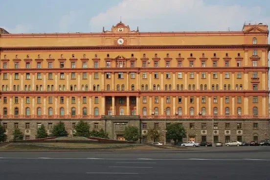 Ռուսաստանը երկրից վտարում է որպես դիվանագետ ներկայացած բրիտանական հետախուզության աշխատակցին