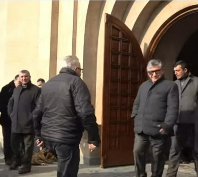 Խաչատուր Սուքիասյանը Փաշինյանի հետ Սուրբ Գրիգոր Լուսավորիչ եկեղեցում մասնակցել է պատարագի