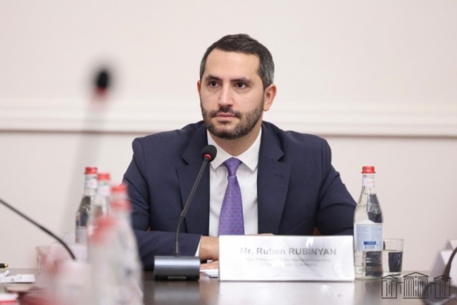 Թույլ տվեք հիմա բան չասեմ. Ռուբեն Ռուբինյանը՝ հայ-թուրքական հարաբերություններում հնարավոր զարգացումների մասին