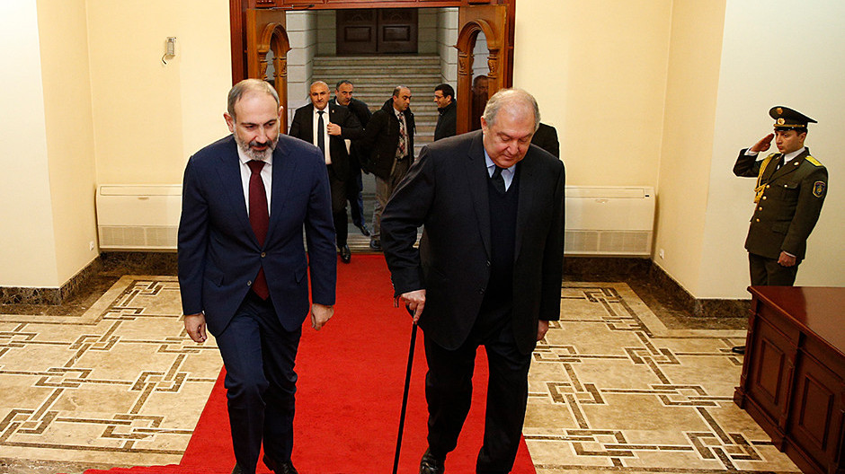 Նախագահն ու վարչապետը խոսել են «տնտեսական հաղթանակների մասին»