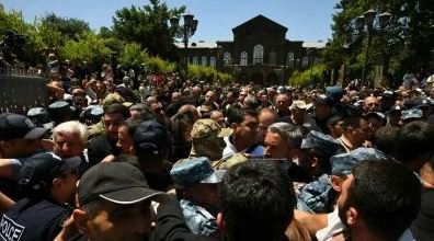 «Փաստ». Հայաստանում Եկեղեցու դեմ աճող ճնշումներին միջազգային համակարգված հակազդեցության մեկնարկը