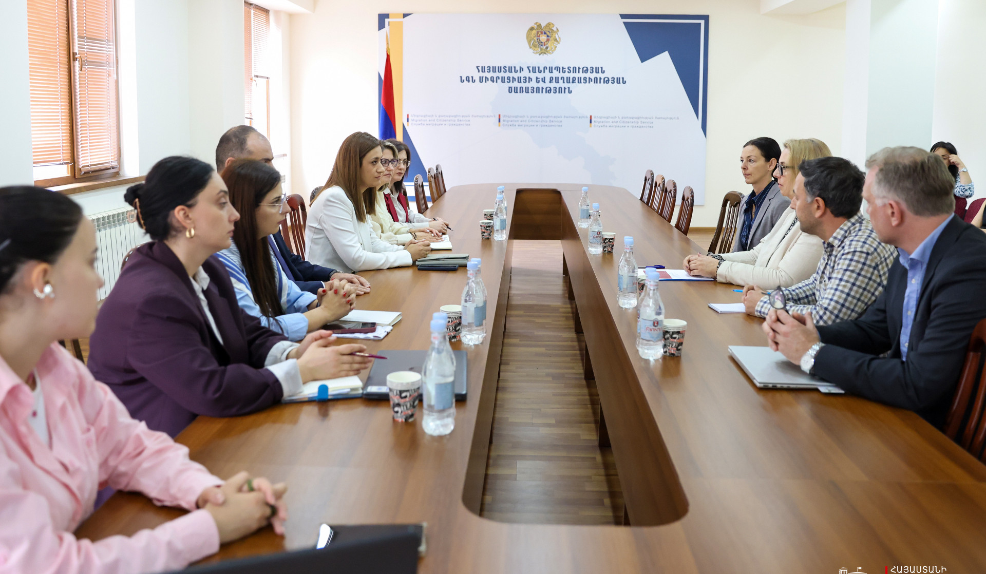 Ալեն Սիմոնյանը Շվեդիայի դեսպանի ուշադրությունն է հրավիրել Բաքվում պահվող գերիների հարցին