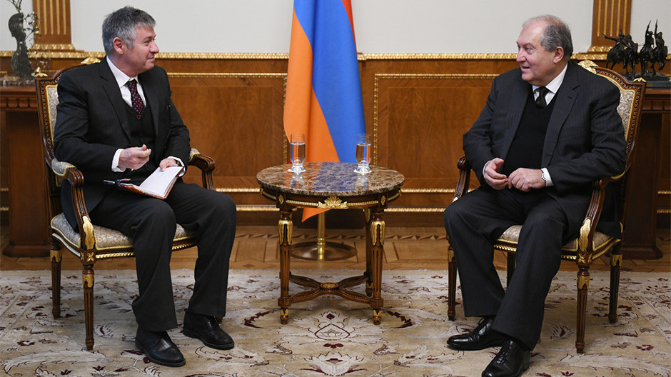 Քննարկվել է Հայաստան-ԱԶԲ համատեղ ծրագրերի ընթացքը