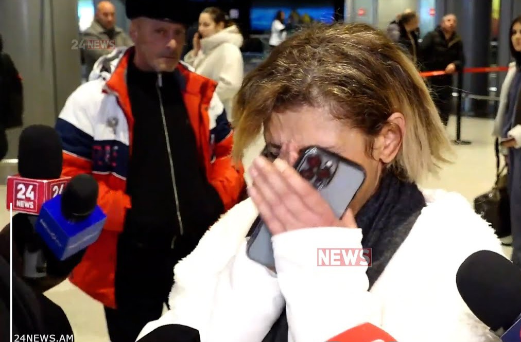 Բաքվի գերությունից վերադարձած Վիգենի կինը օդանավակայանում չկարողացավ զսպել արցունքները