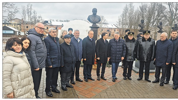 Կրոնշտադտում հանդիսավոր կերպով բացվեց ծովակալ Իսակովի հուշարձանը