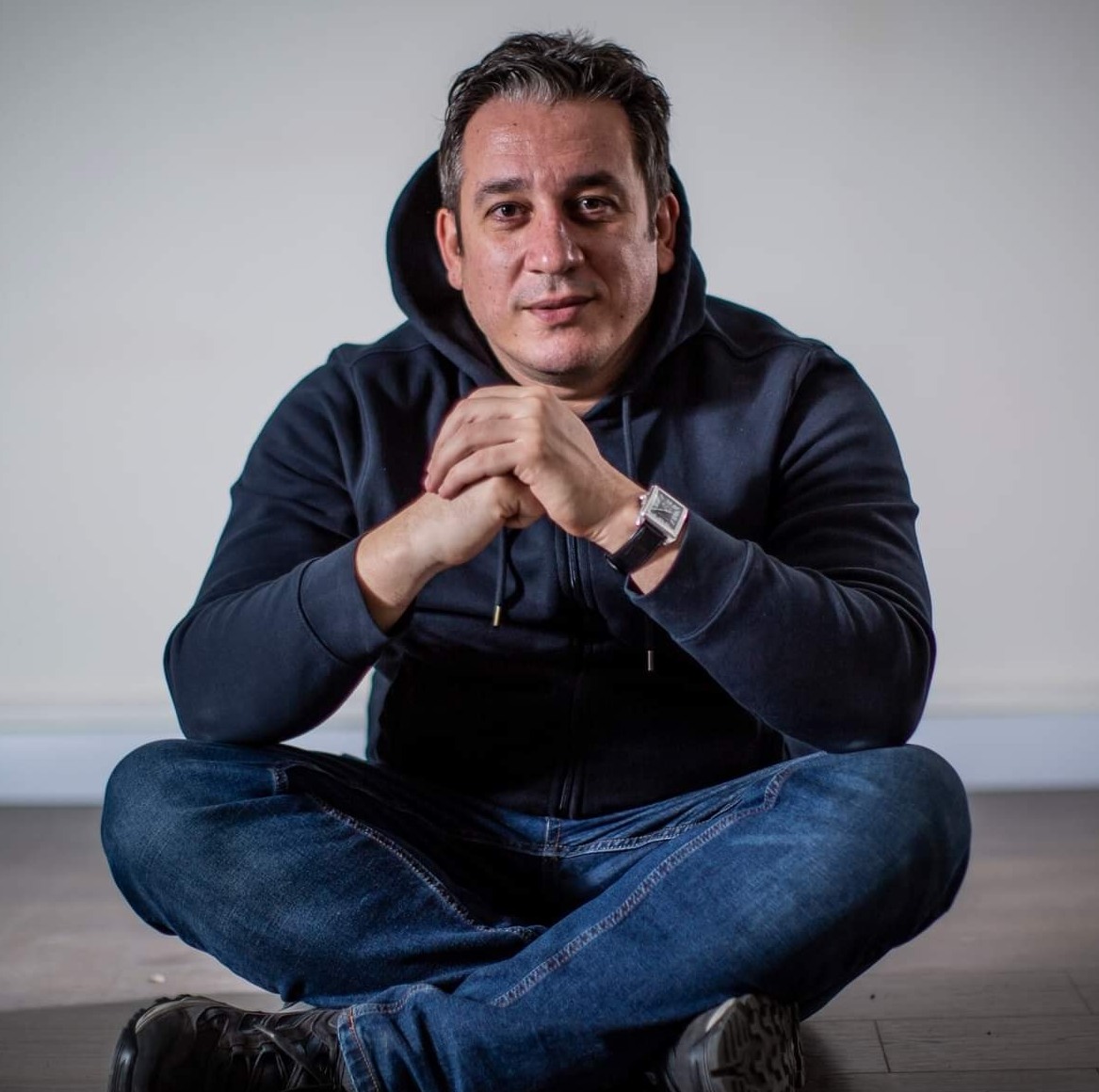 Վճարած գումարը հեչ, բա երեխան որ հեռախոս չունենար ո՞նց էինք տակից դուրս գալու. Էրիկ Անթառանյան