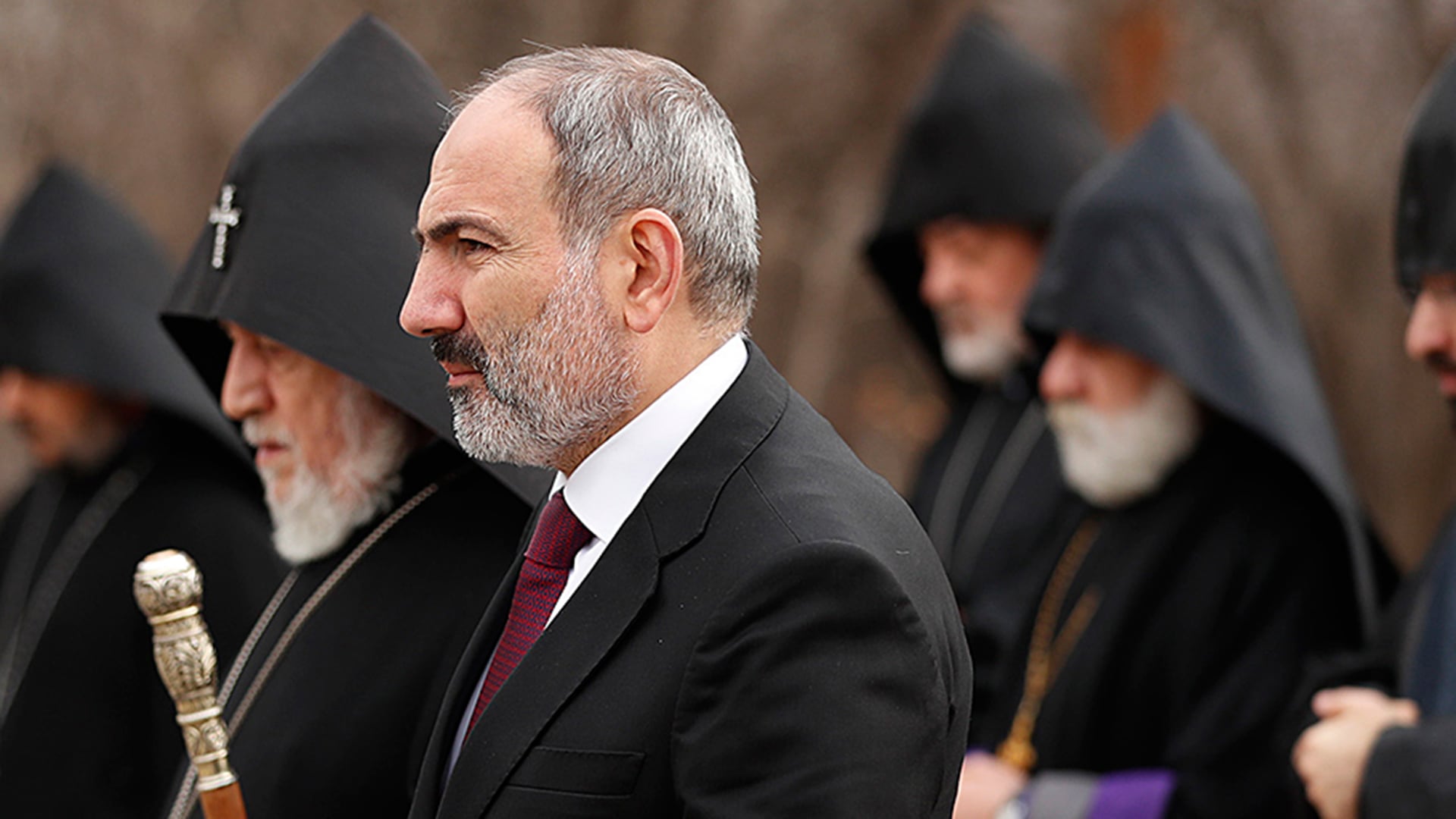 «Ժողովուրդ». Մնում է կաթողիկոսին առևանգելը, ինչը ևս կարծես թե կա Փաշինյանի պլաններում