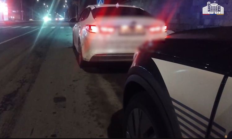 Պարեկները ձերբակալել են կաշառք առաջարկած ոչ սթափ տղամարդու