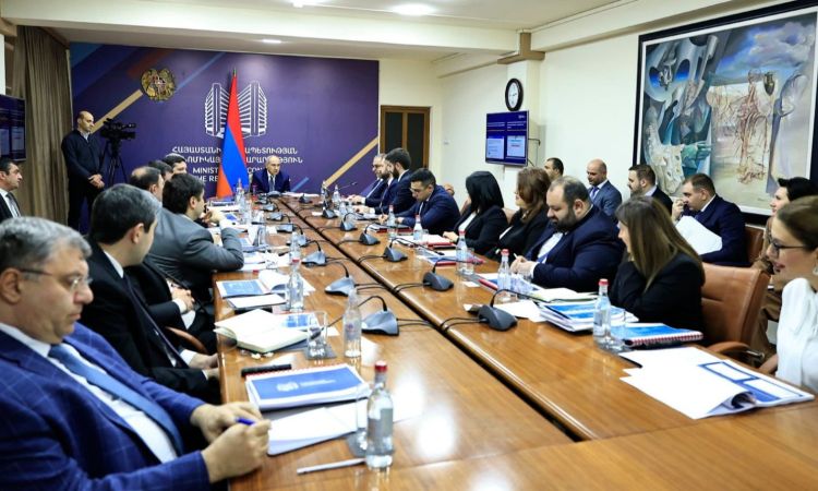 Ապագայում մի X պահից շատ խիստ վարչարարություն է գործելու. Փաշինյան