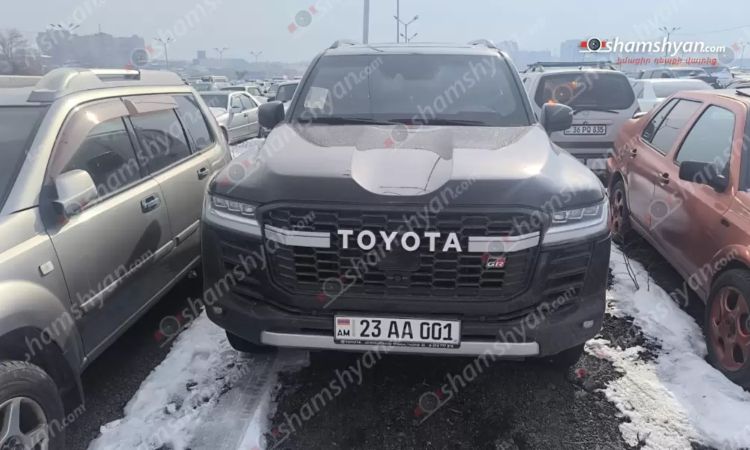 Երևանում քրեական հեղինակություն Արմեն Կանեւսկոյի եղբոր «Toyota»-ն և ուղեկցող մեքենան տեղափոխել են հատուկ պահպանվող տարածք․ Shamshyan