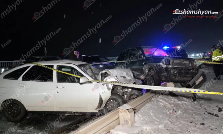 Նոր Հաճնի կամրջի վրա բшխվել են «Լադա»-ն և «Mitsubishi Pajero»-ն․ կա վիրшվոր