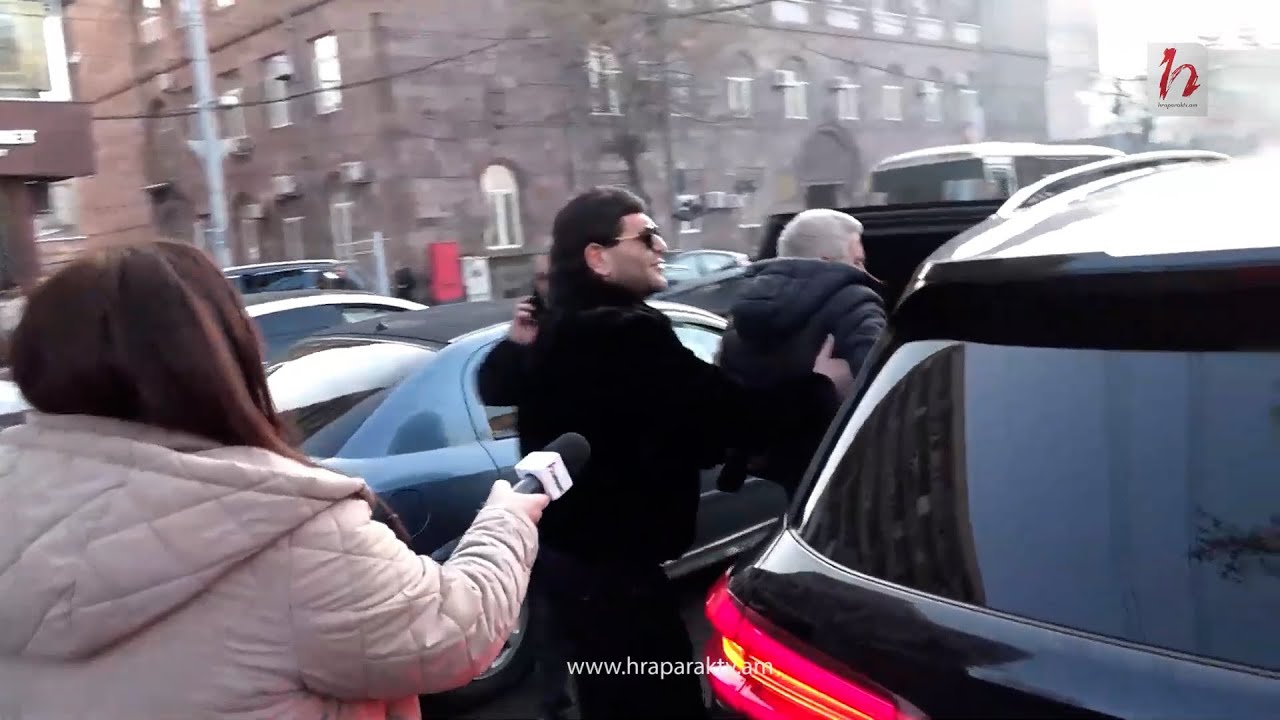 Վեճ` դատարանի բակում. Դավիթ Համբարձումյանի եղբայրը հեռացրեց քաղաքացուն